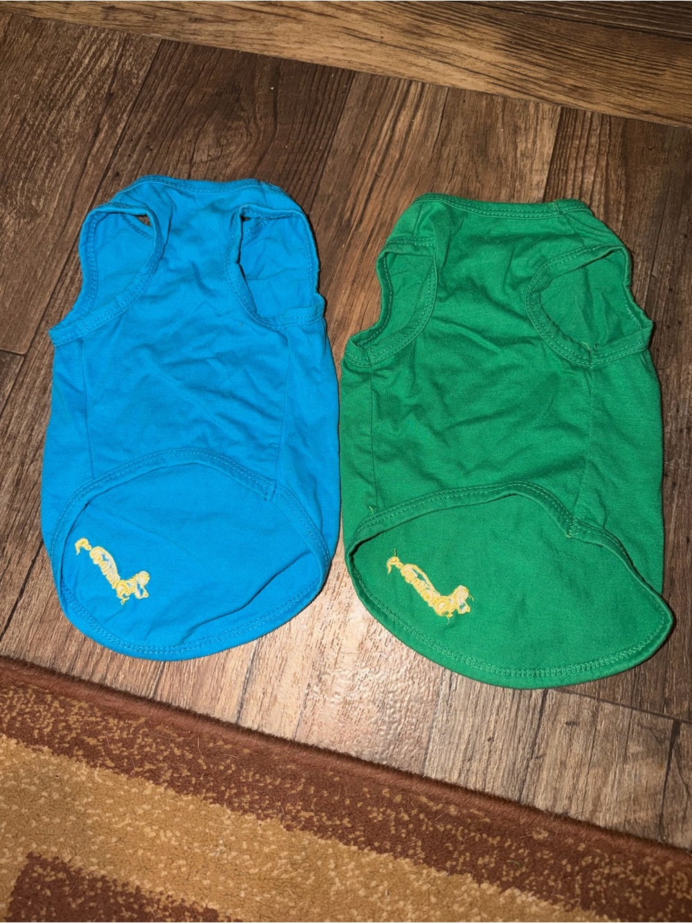 Dog shirts - Picture 3 of 3